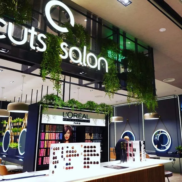 Cuts Salon