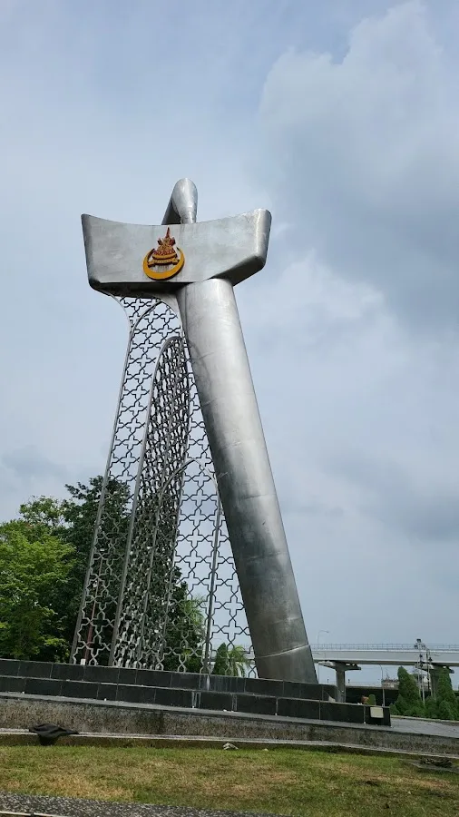 Tugu Keris