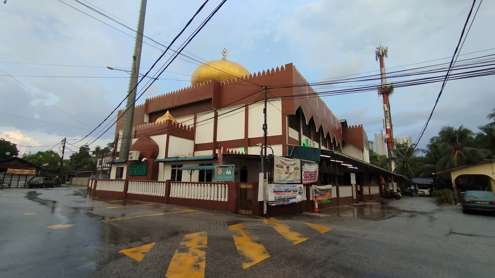 Masjid Saidina Ali KW