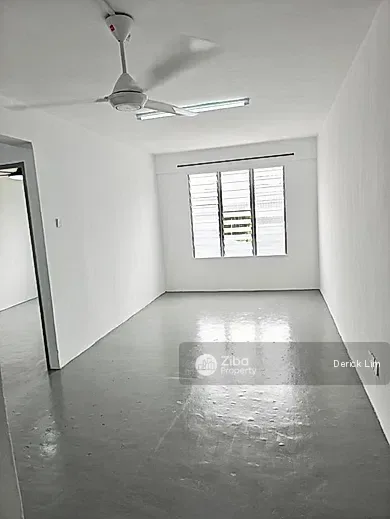 Sri Lanang Taman Desa Tebrau Renovated Flat — For Rent