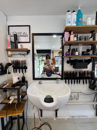 Zenon Hair Studio