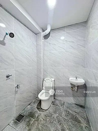 Taman Daya Jalan Nibong Flat 28 — For Sale