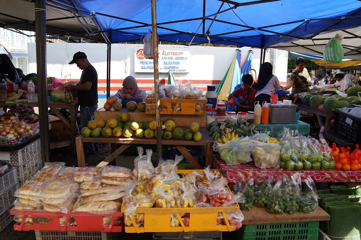 Semporna Small Fish Market