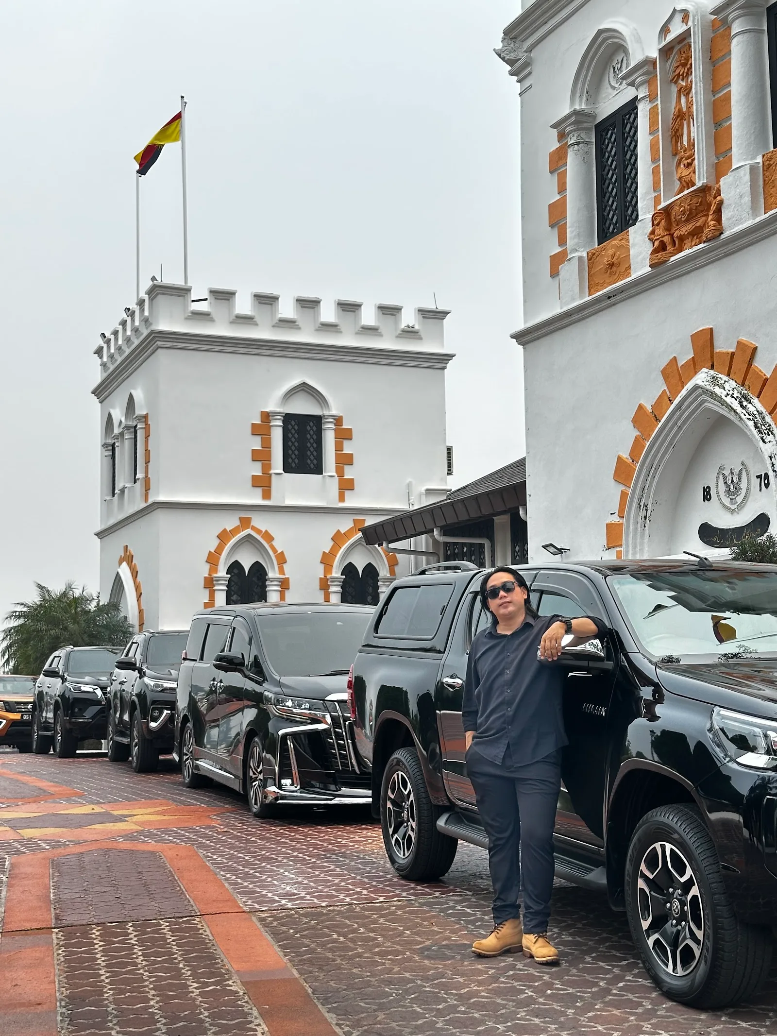 Kereta Sewa Murah Kuching Sarawak / AHE Transportation / M.K.M.TRANSPORT 2022