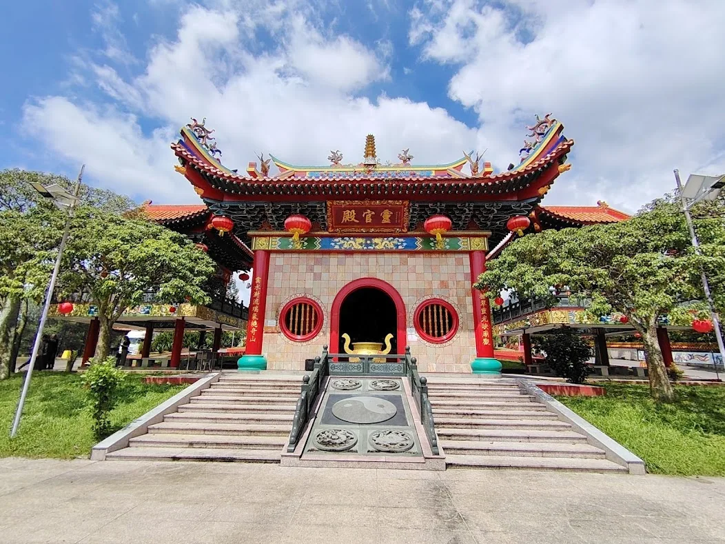 Lotus Hill San Ching Temple