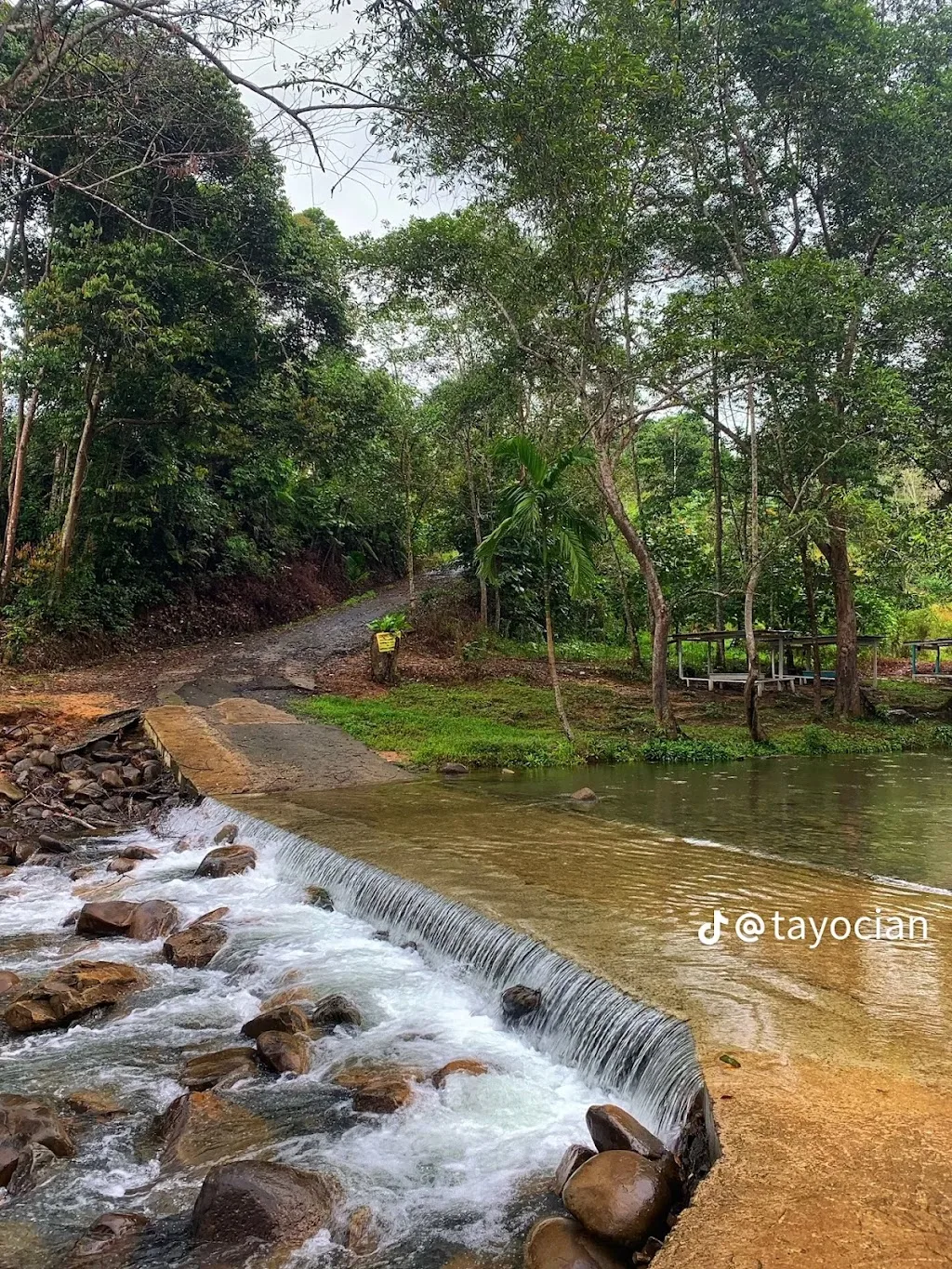 Sopuk Recreational Park, Kampung Tampasak