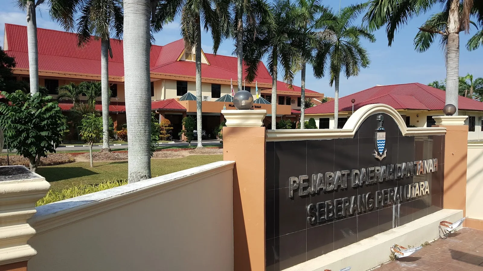 Pejabat Daerah dan Tanah Seberang Perai Utara