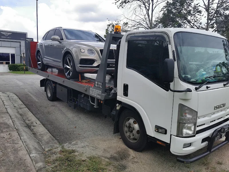 Hugelane Towing & Car Carrier Road Res Q