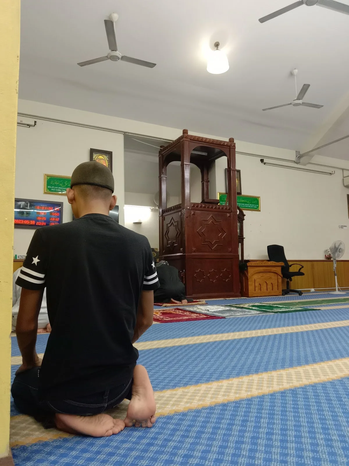 Surau Jumaat Al - Hidayah PPR Wahyu