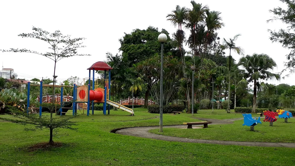 Taman Rekreasi Kenyalang