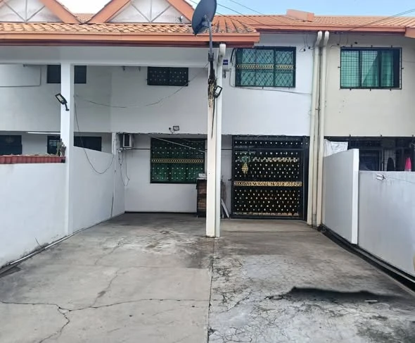 Taman Semporna Centre Phase 6 Double-Storey Intermediate House for Sale