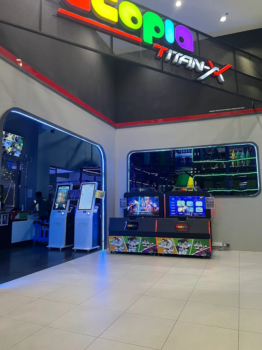 Utopia Titan X Theme Park