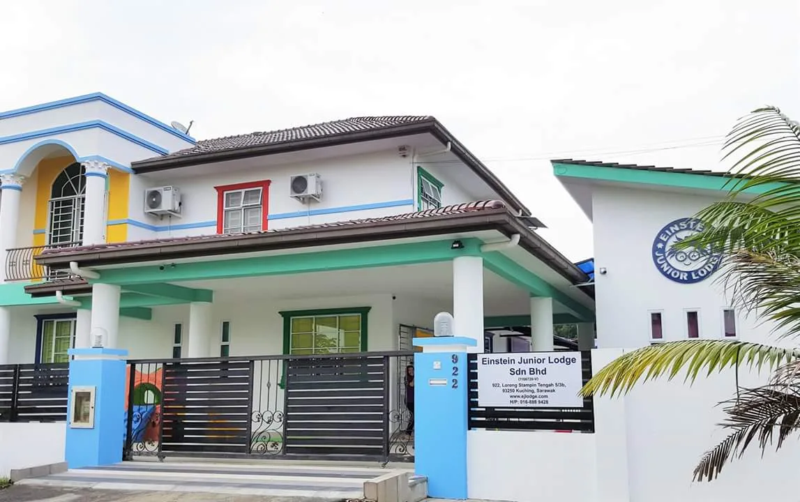 Einstein Junior Lodge S/B