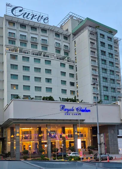 the Curve Mutiara Damansara