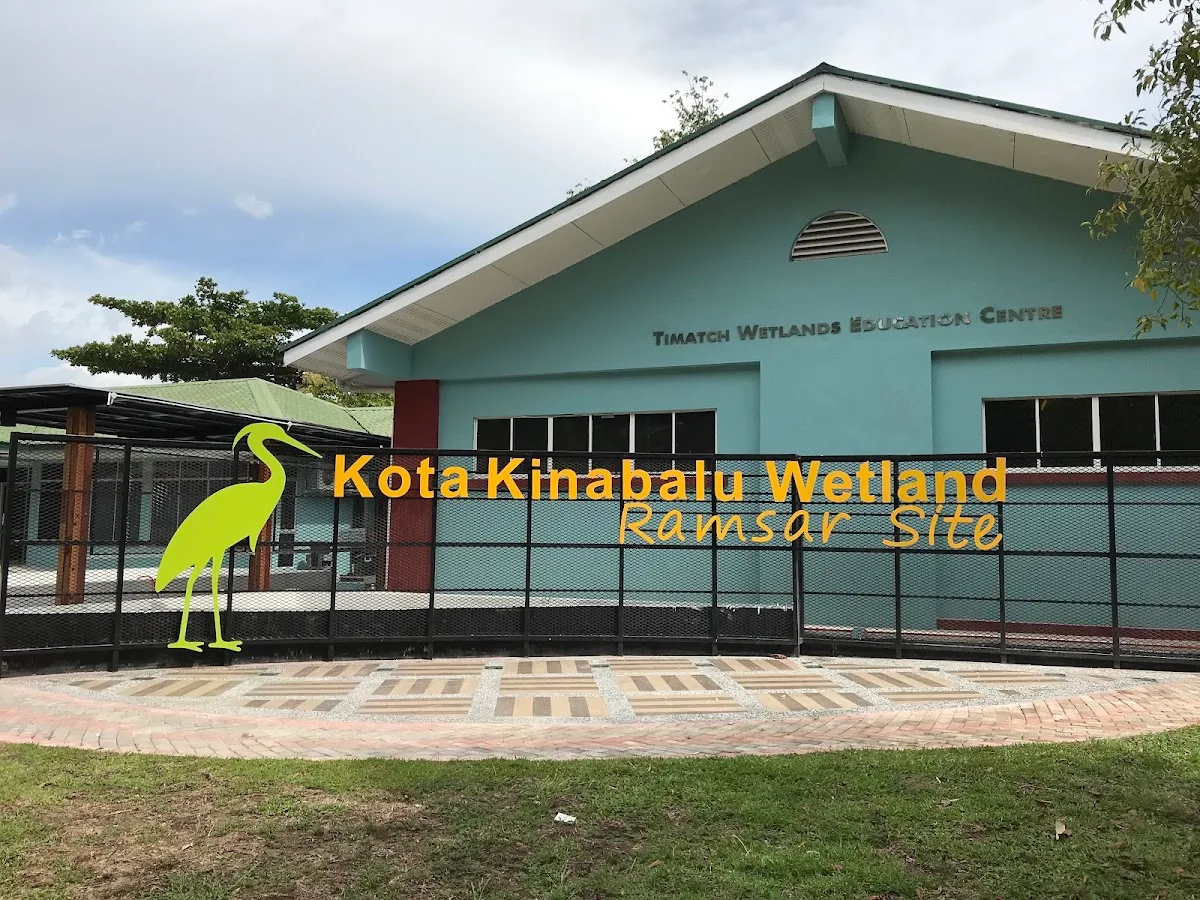 Kota Kinabalu public places: a respectful heritage, nature, mosque and island-planning guide
