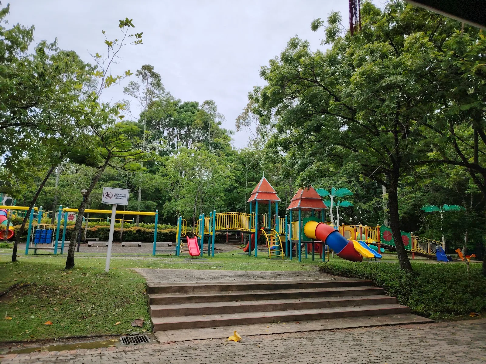 Taman Ujana Rimba Tropika