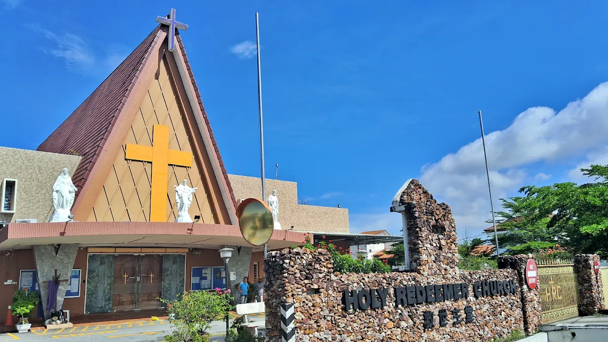 Gereja Our Lady of Lourdes