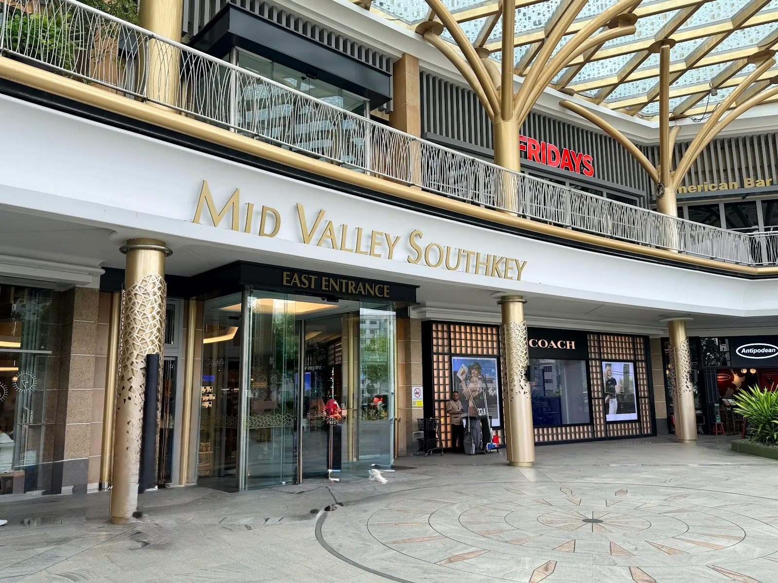 The Mall, Mid Valley Southkey