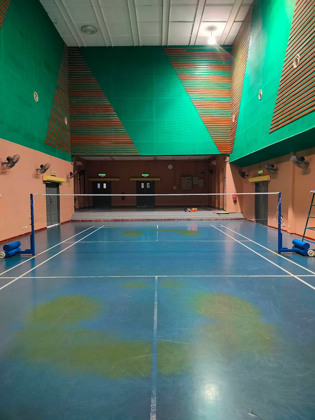 Surau Dewan Serbaguna Kampong Bharu