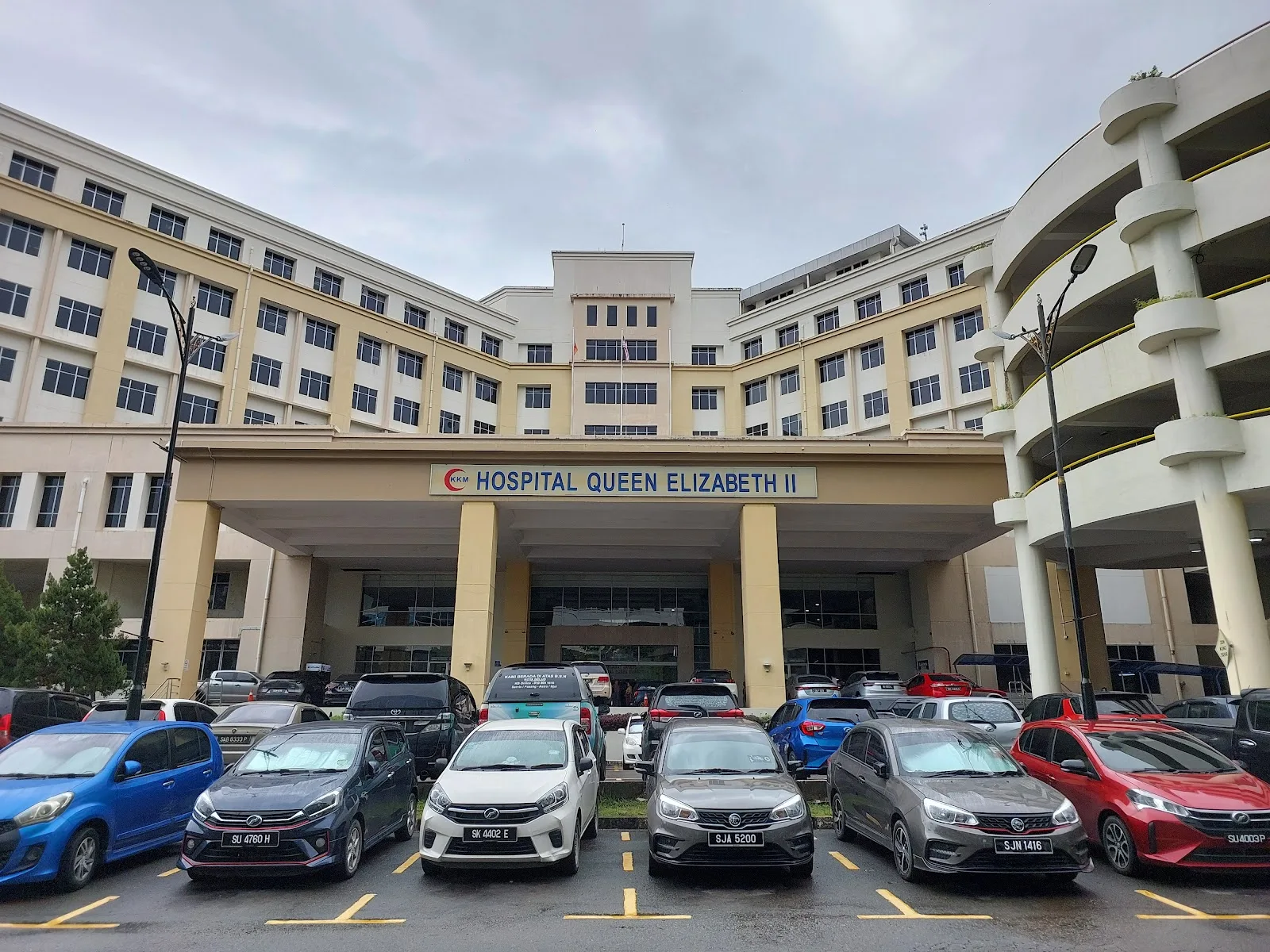 Queen Elizabeth II Hospital