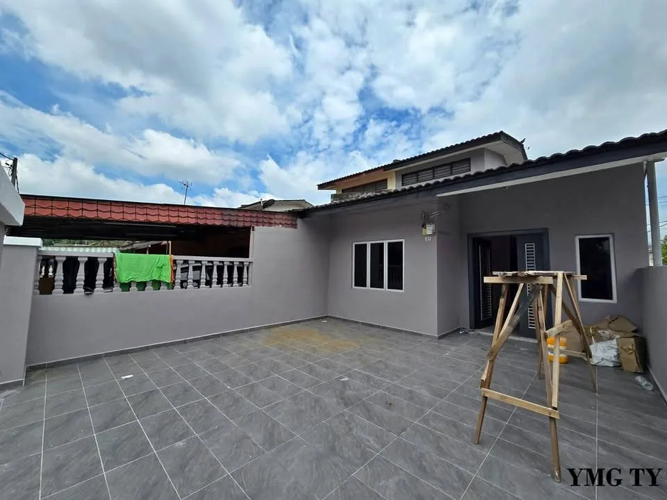 Renovated single-storey end-lot house, Menara Maju, Klang
