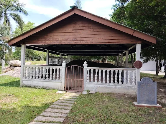 Batu Bersurat Cherok Tok Kun