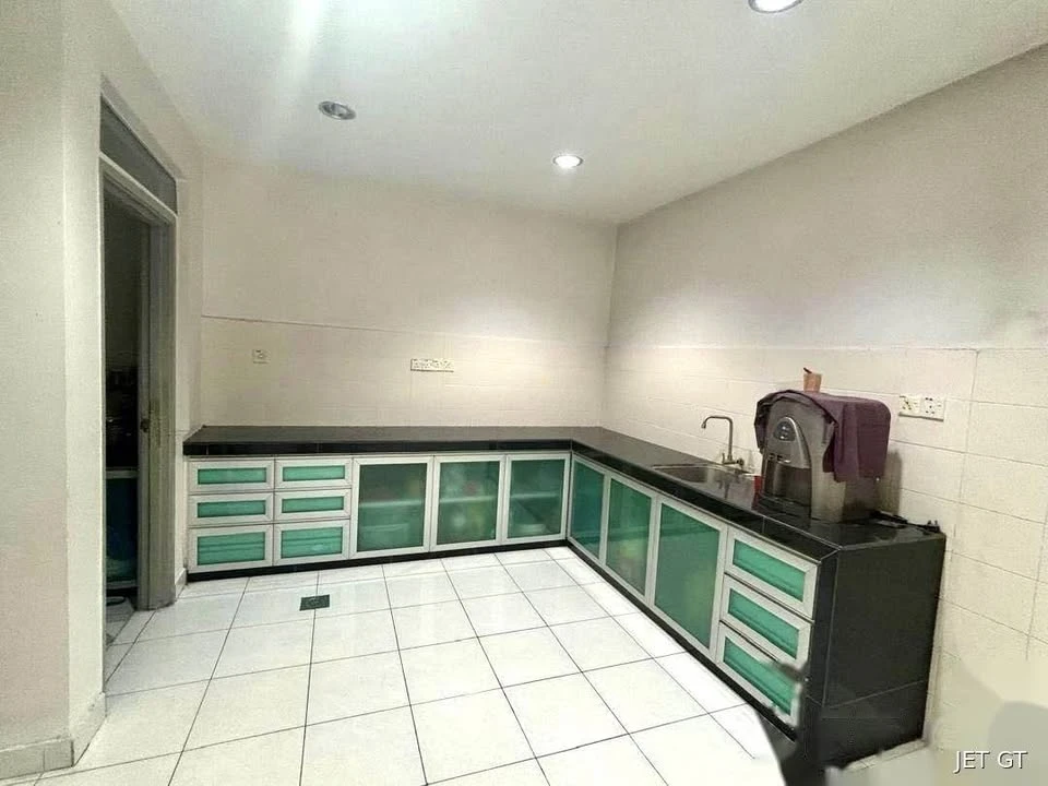 Renovated double-storey semi-detached house, Aman Perdana, Klang
